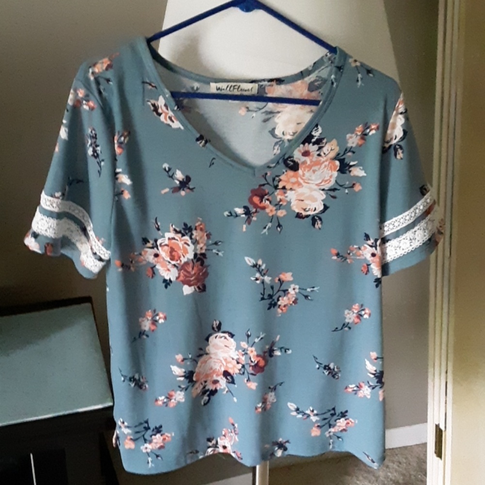 Wallflower floral top